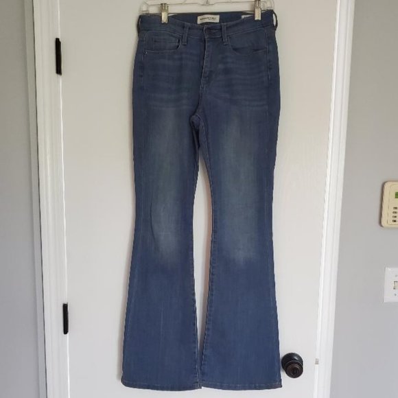 Banana Republic Denim - Premium Denim